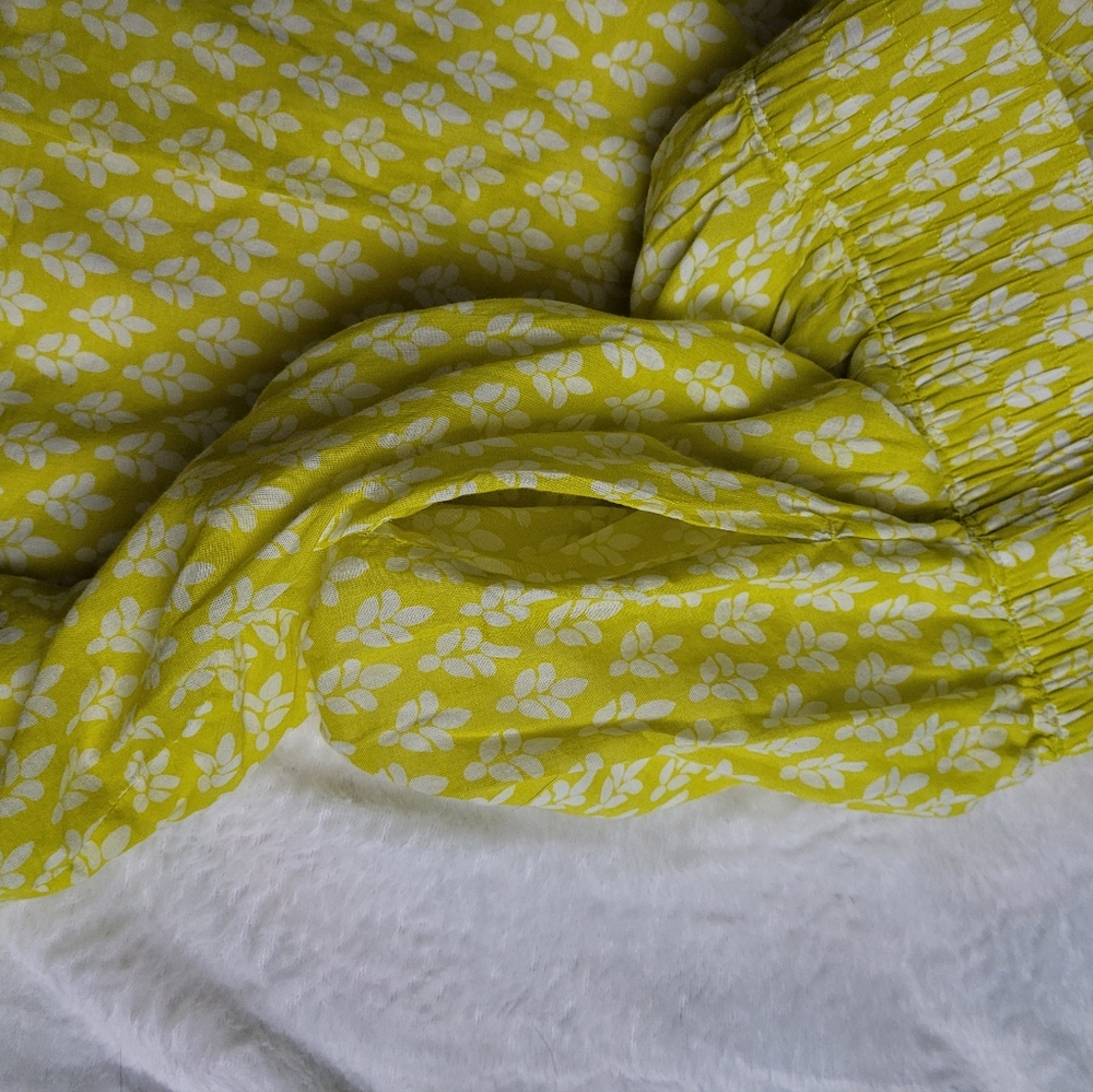 Skirt with pockets